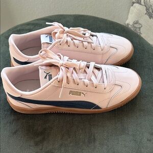 Puma Club 5V5 Pink and Navy Sneakers Size 9